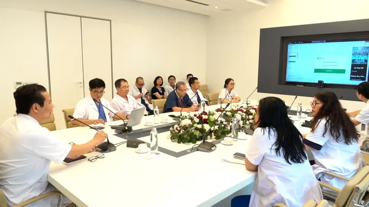 Khoảnh khắc nghẹn ngào tiễn biệt nữ nhân viên y tế hiến tạng cứu người