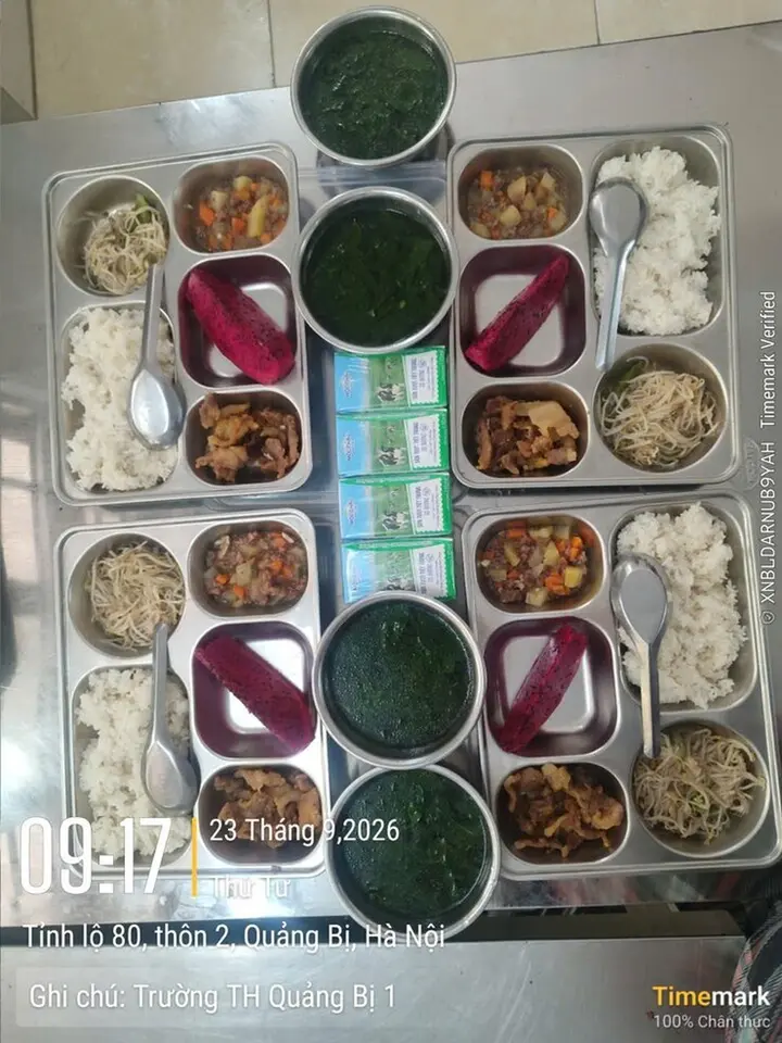 Vụ suất ăn bán trú 'toàn tóp mỡ': Thịt không bất thường, định lượng chưa bảo đảm