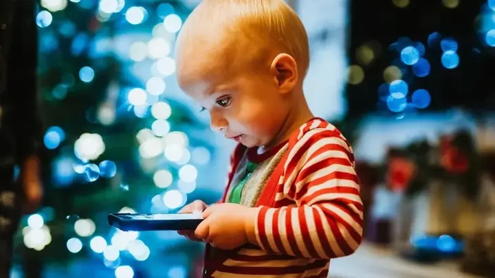 Apple giới thiệu tính năng an toàn mới cho trẻ em trên iPhone và iPad