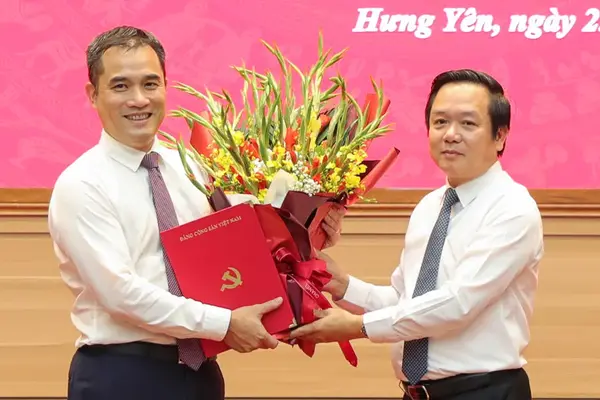 Phó Giám đốc ĐHQG Hà Nội được giới thiệu bầu làm Phó Chủ tịch UBND tỉnh Hưng Yên