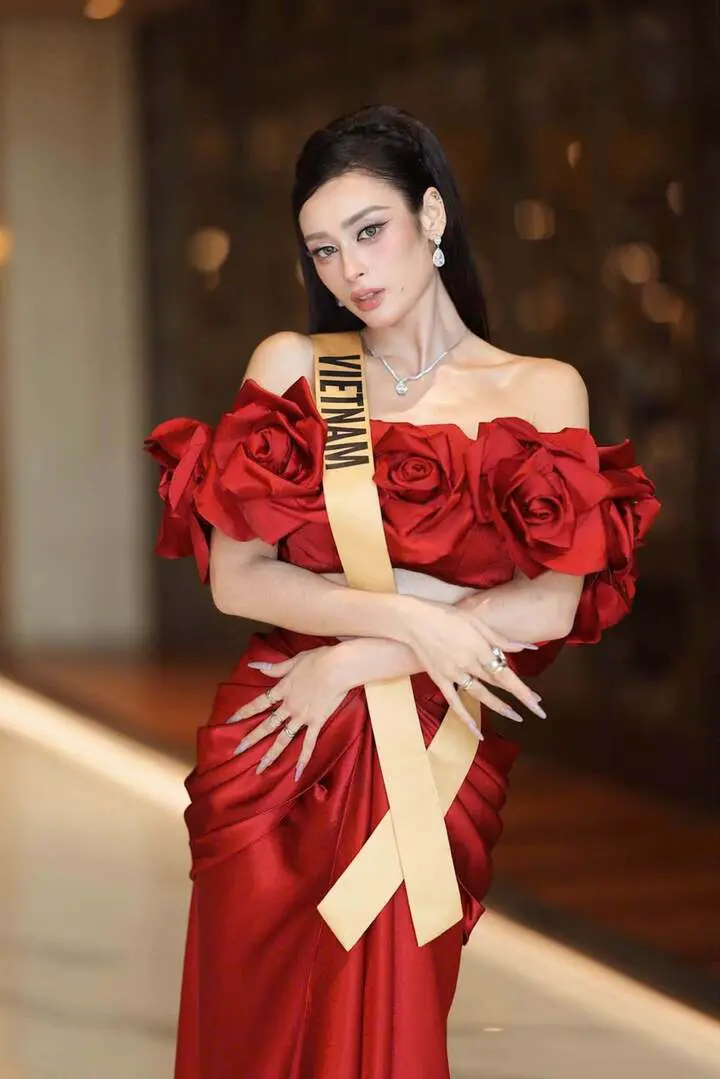 Đại diện Việt Nam thể hiện ra sao sau 1 tuần thi Miss Grand International 2026?