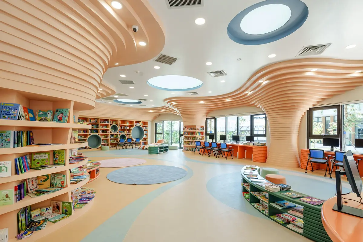 Vin Nexus Center: Trường học hạnh phúc hình trái tim và những gam màu rất 'lạ'