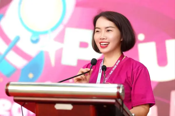 Hiệu phó Chuyên Ngoại ngữ nhắn tân học sinh: 'Bản lĩnh để không đánh mất mình'