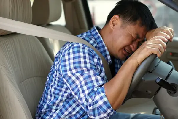 Bố vợ hứa cho nhà lầu xe hơi nếu tôi ở rể, nhưng 5 năm rồi vẫn chưa có gì