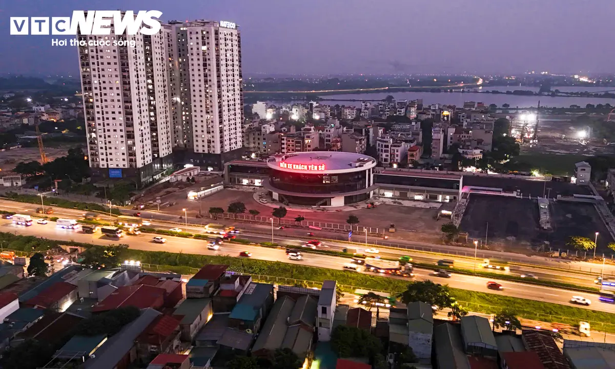 Diện mạo bến xe hình tròn độc đáo bên Vành đai 3 Hà Nội