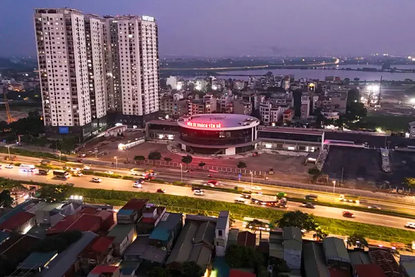 Diện mạo bến xe hình tròn độc đáo bên Vành đai 3 Hà Nội