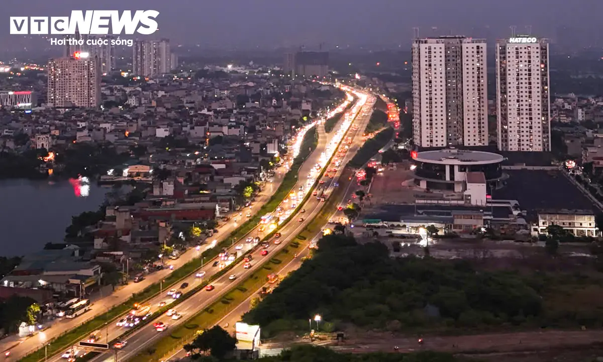 Diện mạo bến xe hình tròn độc đáo bên Vành đai 3 Hà Nội