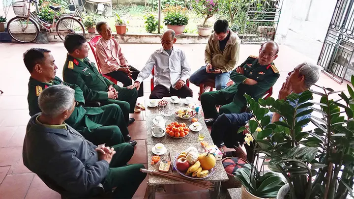 Người lính đi qua sinh tử