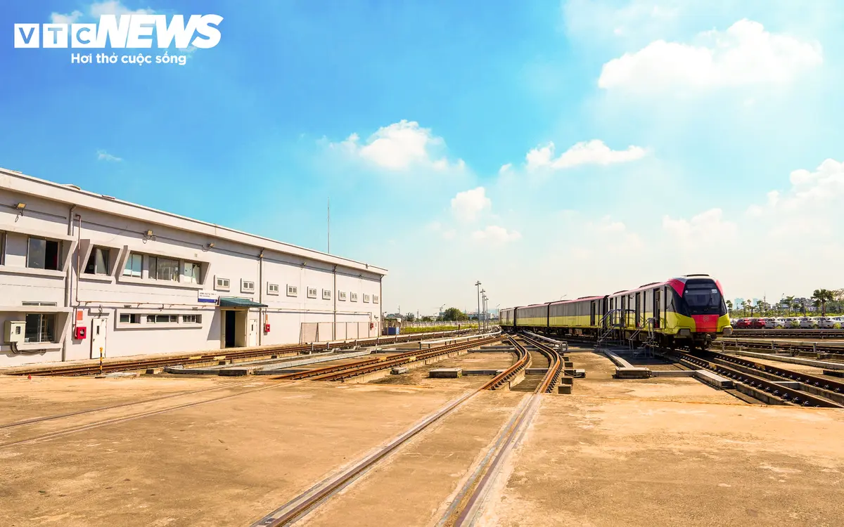 Cảnh sát đặc nhiệm đột kích, diễn tập giải cứu con tin trên metro Nhổn