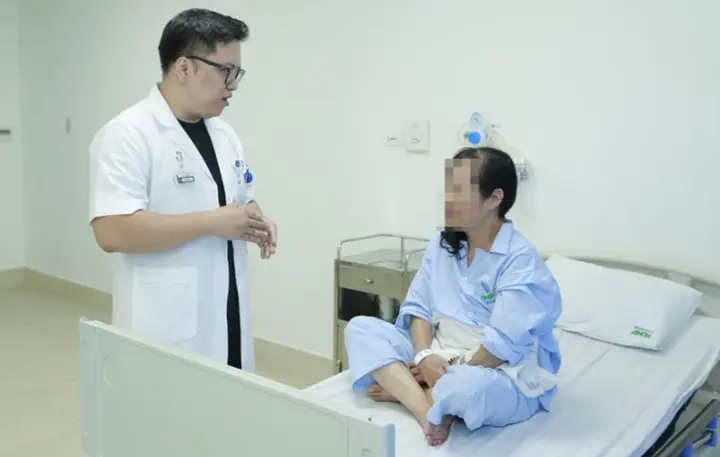 Phát hiện túi phình trong đầu, người phụ nữ mất ngủ vì sợ mạch máu vỡ