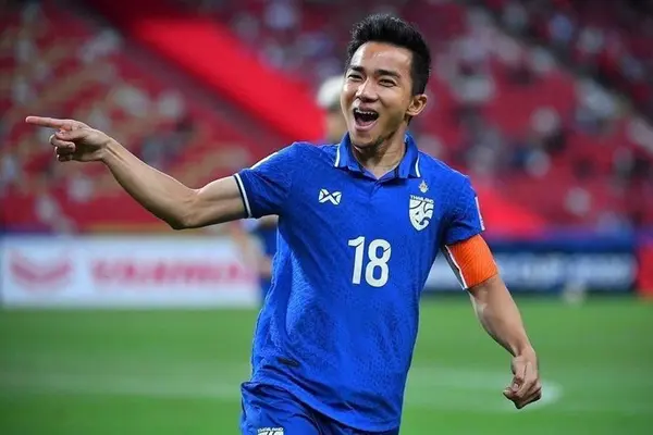 'Messi Thái' được giữ sức, chờ đấu tuyển Việt Nam