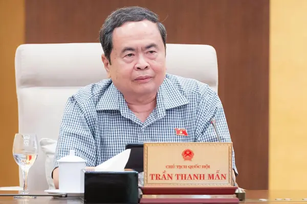 Chủ tịch Quốc hội: Không để người dân góp ý xong mà không biết ý kiến đi đâu