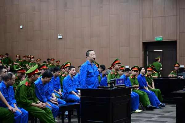 Cựu Viện trưởng Pháp y tâm thần Trung ương nhận hối lộ bị đề nghị án 20 năm tù