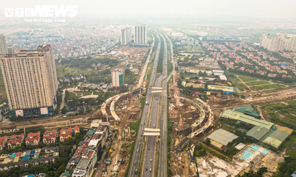 Nút giao nhiều tầng dần thành hình ở phía Tây Hà Nội