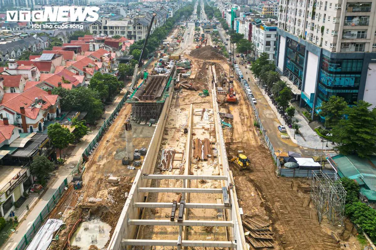 Nút giao nhiều tầng dần thành hình ở phía Tây Hà Nội