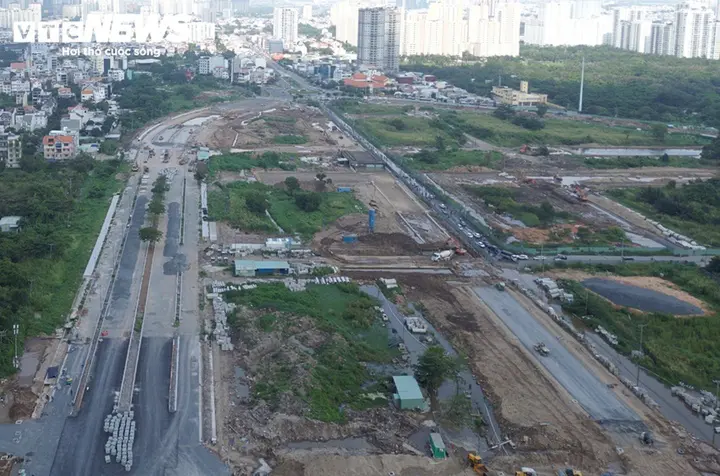 Tăng tốc thi công 4 tuyến đường huyết mạch hơn 8.200 tỷ tại Thủ Thiêm