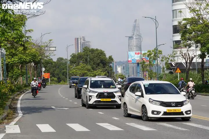 Tăng tốc thi công 4 tuyến đường huyết mạch hơn 8.200 tỷ tại Thủ Thiêm