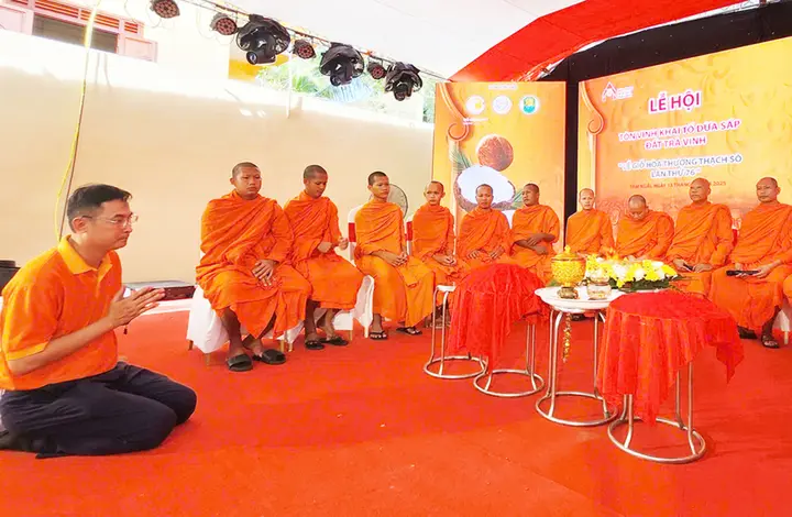 Về miền Tây thưởng thức tô bánh canh 'có một không hai'