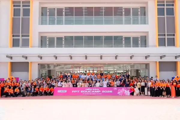 Diễn đàn giáo dục bàn về trải nghiệm học đường trong thời AI