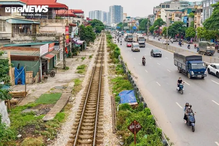 Chuyển ga đầu mối hành khách khỏi lõi trung tâm phù hợp quy hoạch 100 năm