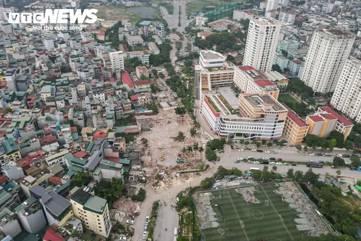 Người Hà Nội dỡ nhà, bàn giao mặt bằng làm đường nối Phạm Hùng - Lê Đức Thọ