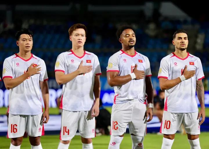 Đội hình dự kiến Việt Nam vs Philippines: Tìm người thay Hoàng Đức