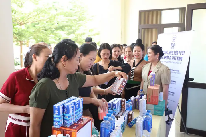 Phổ biến kiến thức luật về thông tin điện tử và tập huấn nghiệp vụ livestream