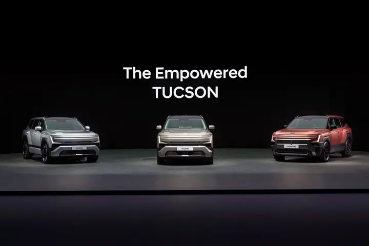 Tin xe 25/9: Bentley có SUV thuần điện đầu tiên, Hyundai Tucson 2027 lộ diện