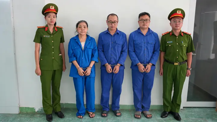 Công an TP.HCM khởi tố, bắt 3 người in lậu 21.000 quyển sách