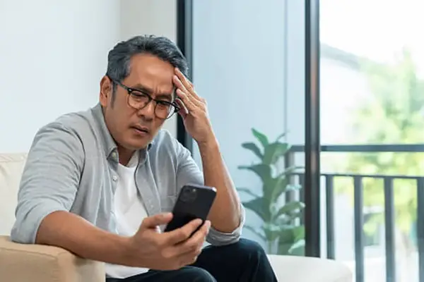 Tôi nghỉ hưu để gần con, chúng liền chuyển nhà cách 30km vì sợ xa thơm gần thối