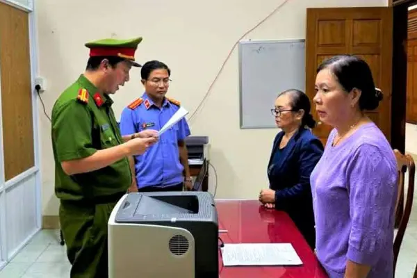 Khởi tố 6 cựu giáo viên rút 500 triệu đồng từ ngân sách