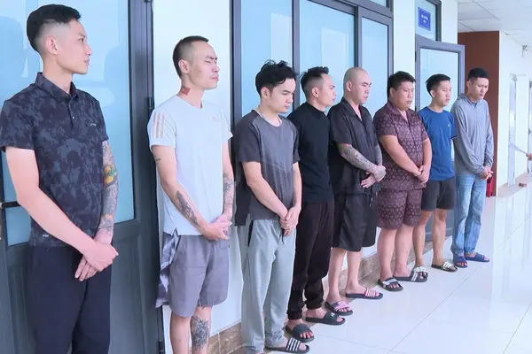 Tạm giữ nhóm đăng gần 800 video ghép nội dung quảng cáo thiết bị 'cờ bạc bịp'
