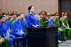 'Bà trùm' khai đánh chửi nhân viên bảo vệ, đưa tiền ép mở cổng viện tâm thần