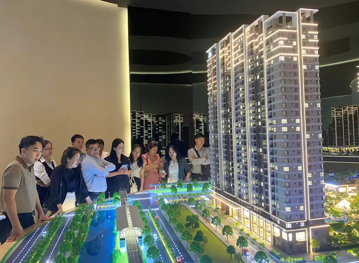 Hạ tầng dẫn lối, giá bất động sản ở 'khu nhà giàu' TP.HCM đang ra sao?