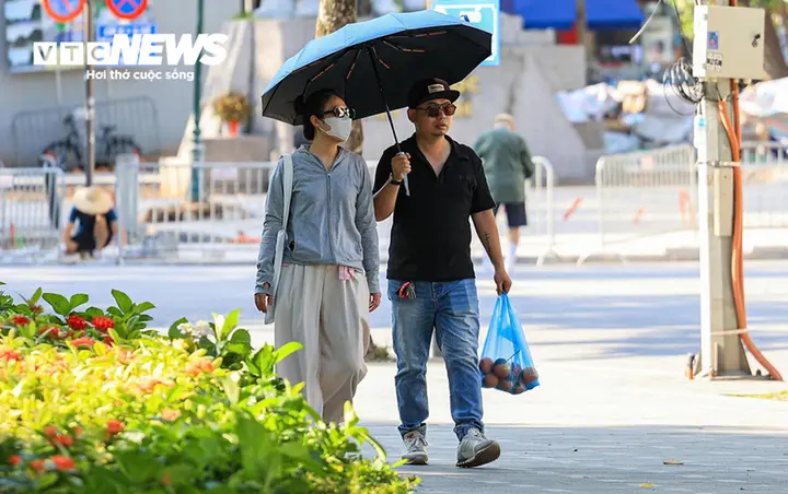 Dự báo thời tiết Hà Nội hôm nay 28/9: Ngày nắng nóng, có nơi trên 35°C