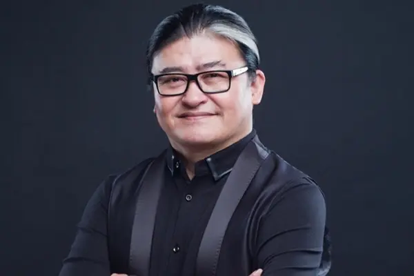 Ca sĩ Lưu Hoan đột ngột qua đời