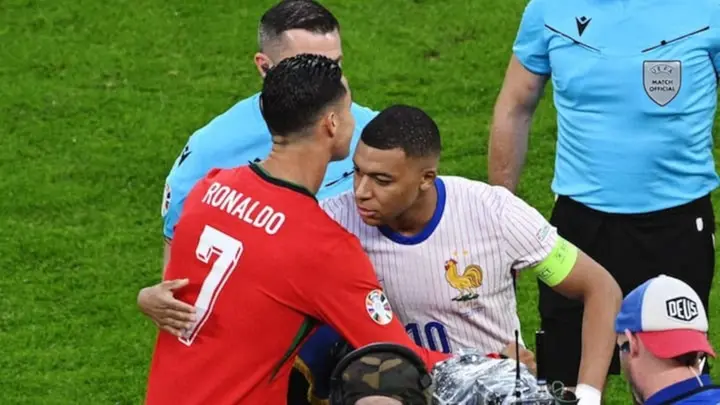 Mbappe: Messi, Ronaldo chỉ cho tôi con đường