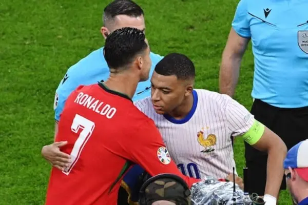 Mbappe: Messi, Ronaldo chỉ cho tôi con đường