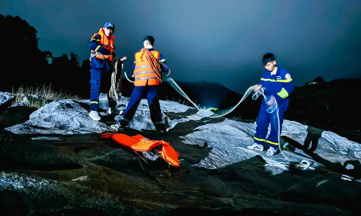 Mất tích khi qua cầu phao, gần 2 ngày sau được tìm thấy bên kia biên giới