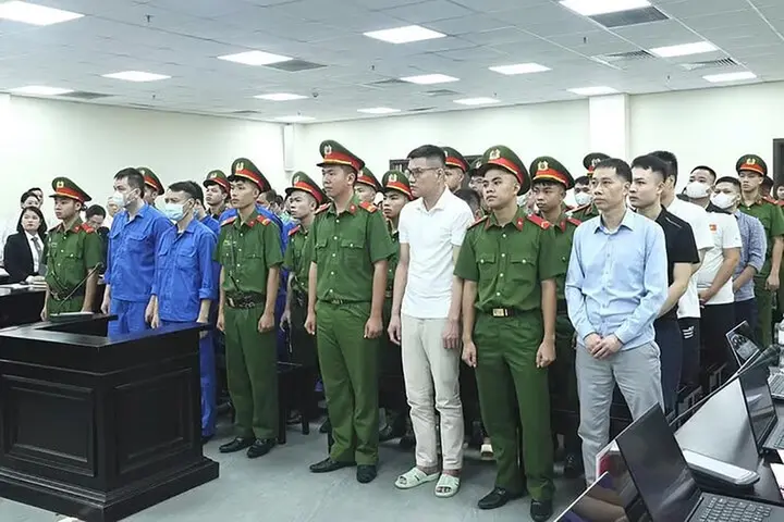 Cựu Chi cục trưởng An toàn thực phẩm khai nhận tiền là do doanh nghiệp tự nguyện