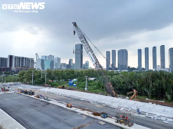 Tăng tốc thi công 4 tuyến đường huyết mạch hơn 8.200 tỷ tại Thủ Thiêm