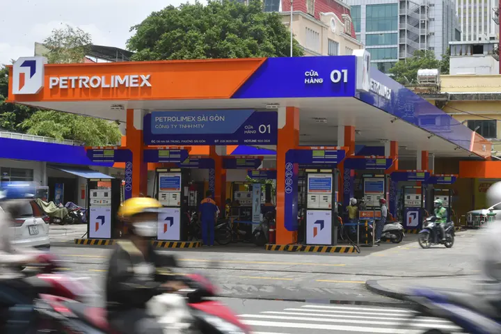 Từ cửa hàng xăng dầu đến hệ sinh thái khách hàng số