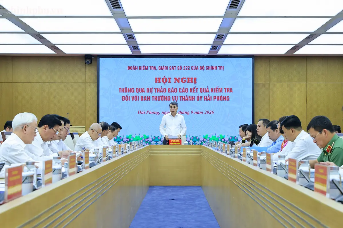Thủ tướng: Lương, chế độ chính sách với cán bộ không thể cào bằng