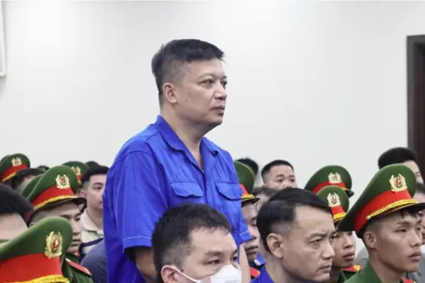 Cựu Phó phòng hình sự phủ nhận cầm 140.000 USD giúp công ty sữa giả 'chạy tội'