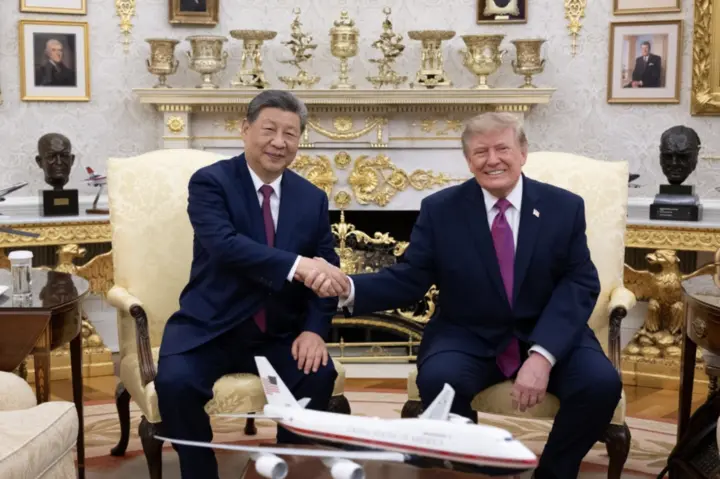 Trung Quốc tuyên bố tôn trọng cách gọi AI là 'siêu trí tuệ' của Mỹ