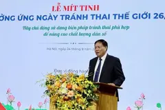 Thứ trưởng Bộ Y tế kể chuyện ám ảnh về cô gái 18 tuổi đã có 5 con