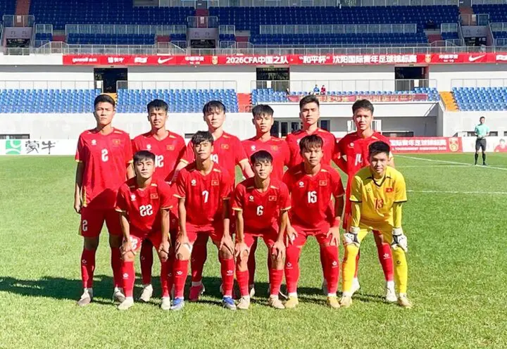 U16 Việt Nam thua Kyrgyzstan 0-3