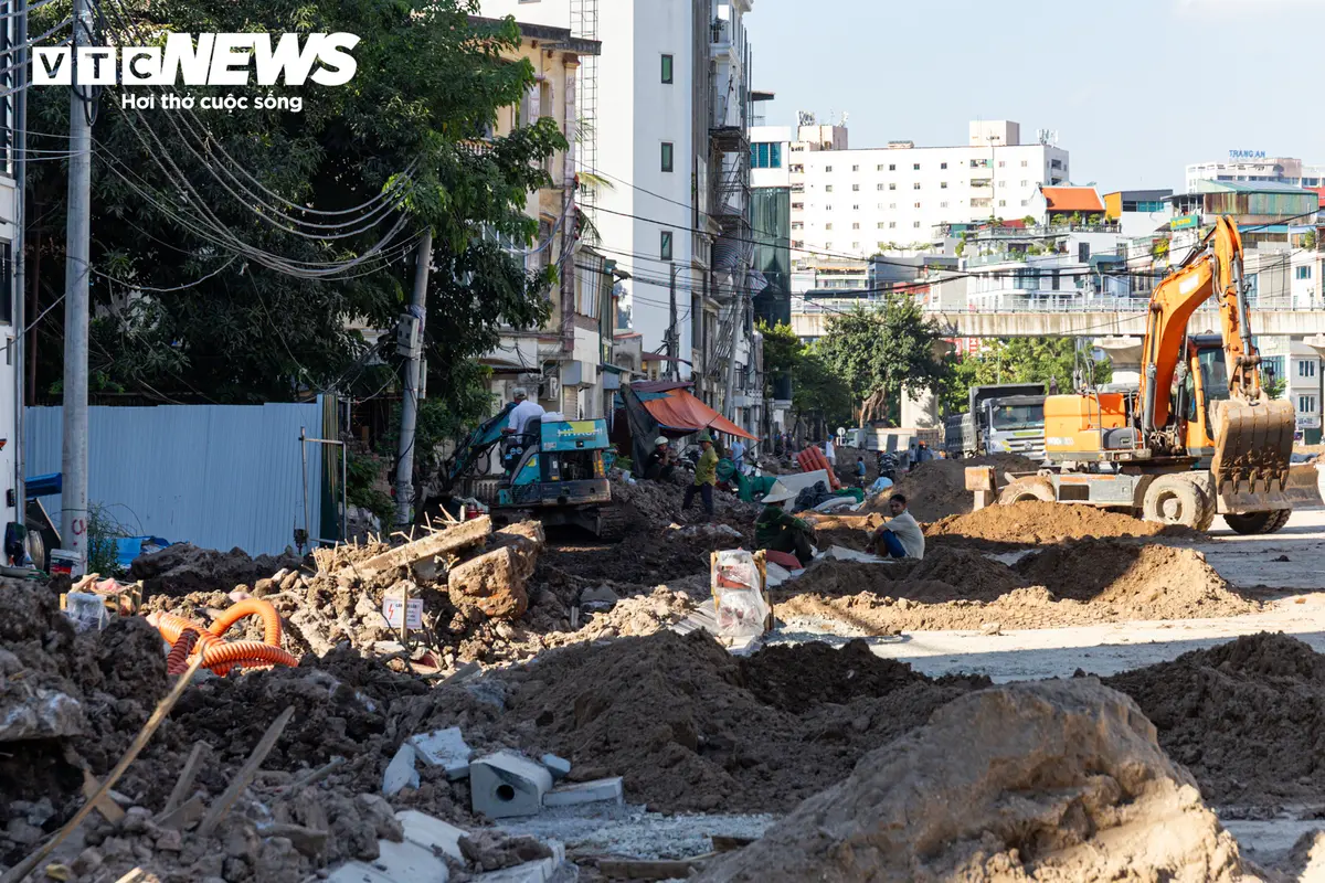 Hà Nội: Toàn cảnh Vành đai 2,5 đoạn Cầu Giấy tăng tốc về đích dịp 10/10