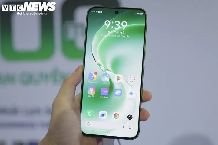 vivo V80 Lite 5G lập kỷ lục Guinness về thời lượng pin, giá từ 12,99 triệu đồng