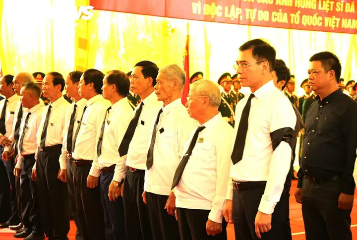 Xúc động lễ truy điệu, an táng 56 hài cốt liệt sĩ và đồng bào tử nạn ở Hải Phòng